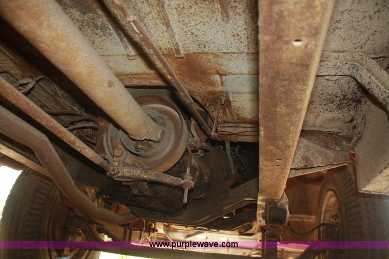 image for item B6932 1958 Chevrolet Viking 60 grain truck