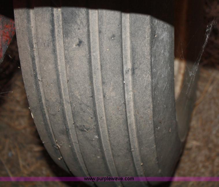 image for item B6933 Hesston PT10 swather