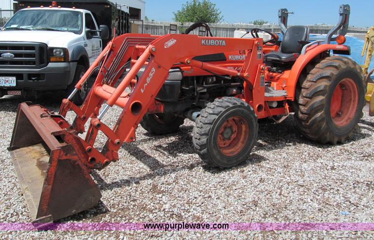 image for item C2463 2004 Kubota L4330 MFWD tractor