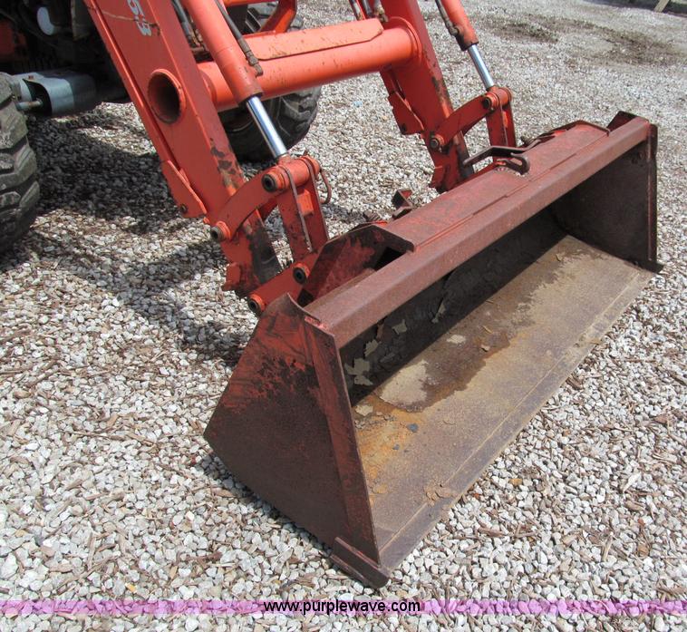 image for item C2463 2004 Kubota L4330 MFWD tractor