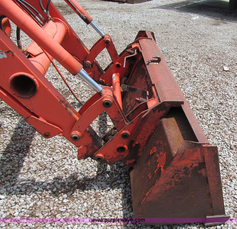 image for item C2463 2004 Kubota L4330 MFWD tractor