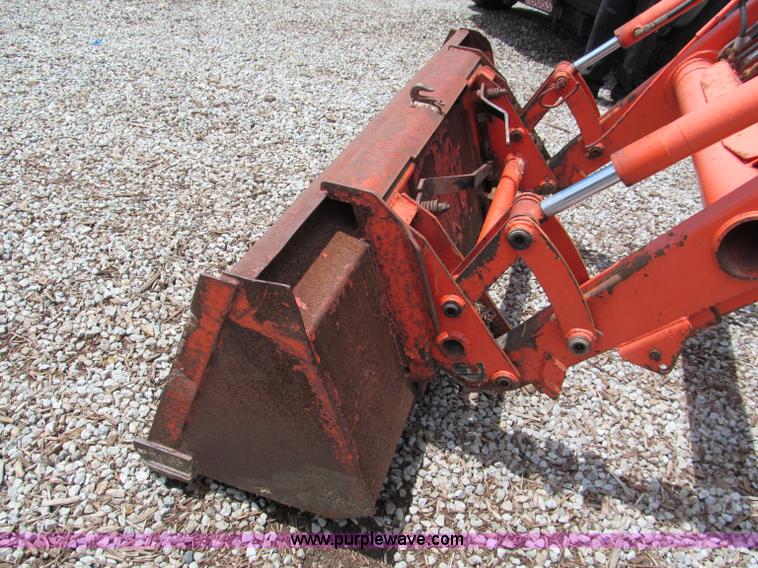 image for item C2463 2004 Kubota L4330 MFWD tractor