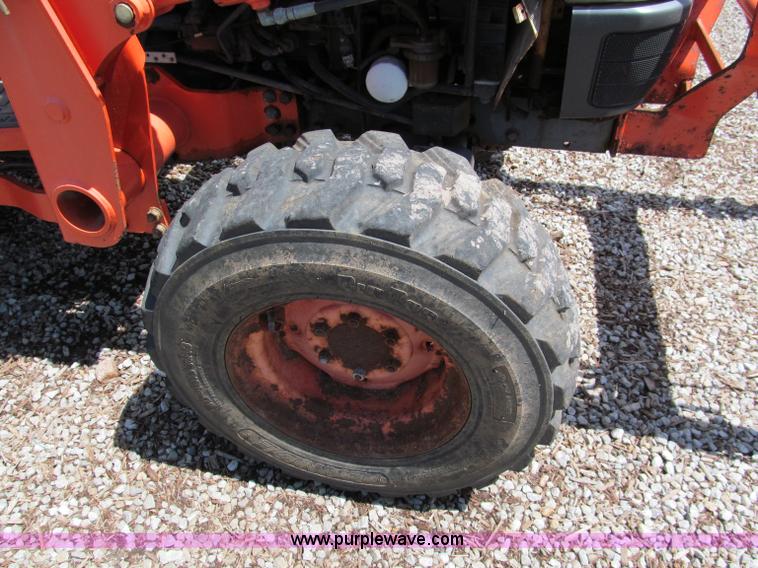 image for item C2463 2004 Kubota L4330 MFWD tractor