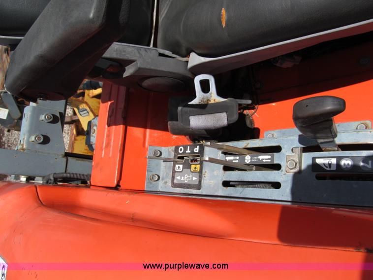 image for item C2463 2004 Kubota L4330 MFWD tractor