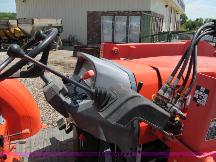 image for item C2463 2004 Kubota L4330 MFWD tractor