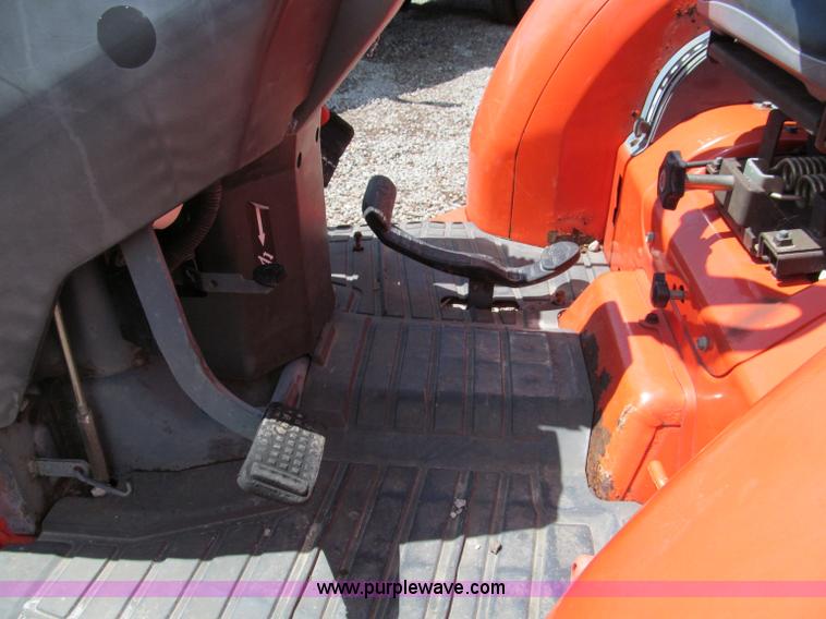 image for item C2463 2004 Kubota L4330 MFWD tractor