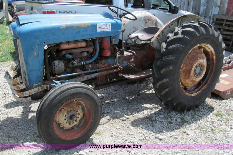 image for item C2483 Ford 860 tractor