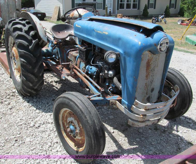 image for item C2483 Ford 860 tractor