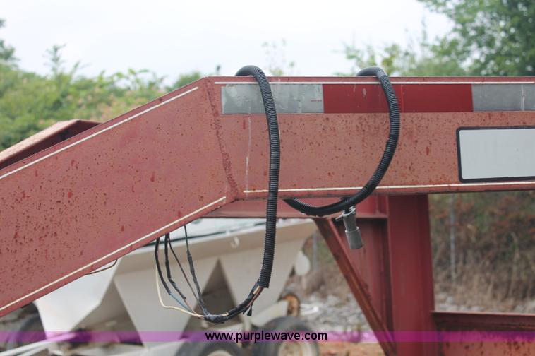 image for item C2623 1995 Wil-Ro 20' gooseneck trailer