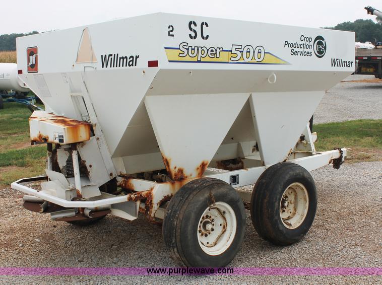 image for item C2624 Willmar Super 500 dry fertilizer spreader