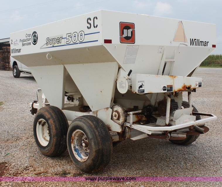 image for item C2624 Willmar Super 500 dry fertilizer spreader