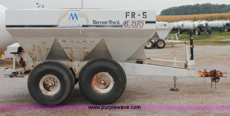 image for item C2626 Willmar Narrow Track 600 dry fertilizer spreader