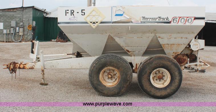 image for item C2626 Willmar Narrow Track 600 dry fertilizer spreader
