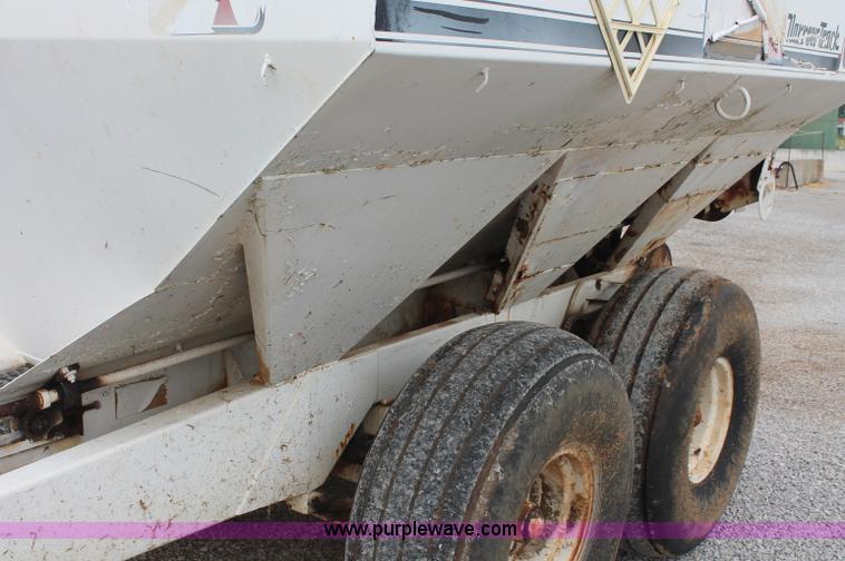 image for item C2626 Willmar Narrow Track 600 dry fertilizer spreader