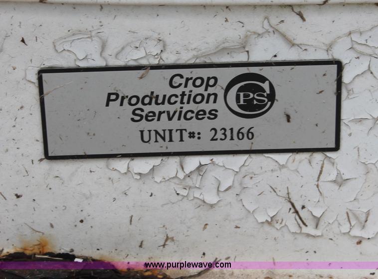 image for item C2626 Willmar Narrow Track 600 dry fertilizer spreader