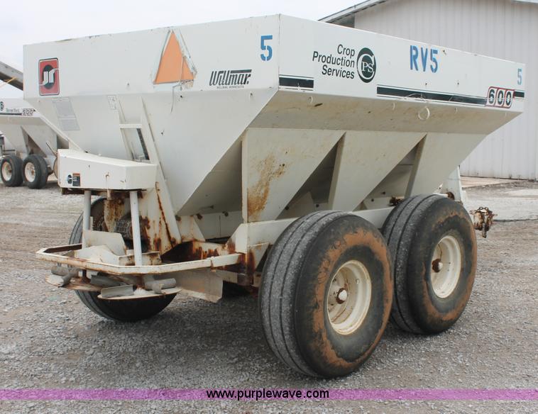 image for item C2627 Willmar Narrow Track 600 dry fertilizer spreader