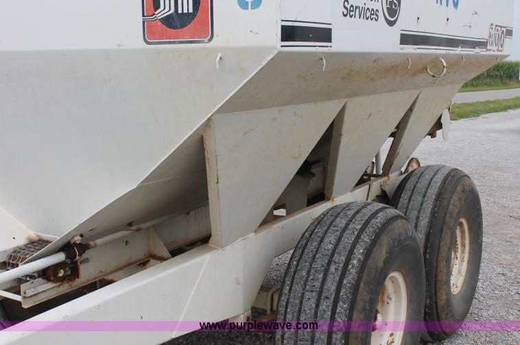 image for item C2627 Willmar Narrow Track 600 dry fertilizer spreader
