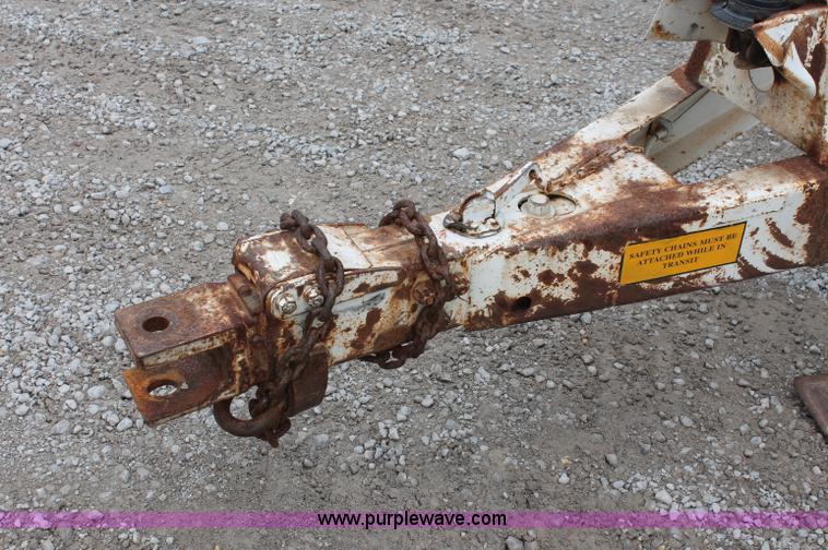 image for item C2627 Willmar Narrow Track 600 dry fertilizer spreader