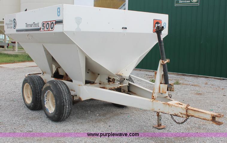 image for item C2628 Willmar Narrow Track 500 dry fertilizer spreader