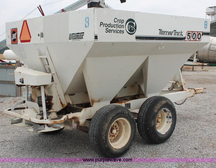 image for item C2628 Willmar Narrow Track 500 dry fertilizer spreader