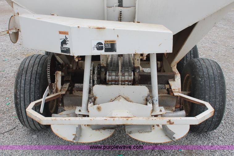 image for item C2628 Willmar Narrow Track 500 dry fertilizer spreader