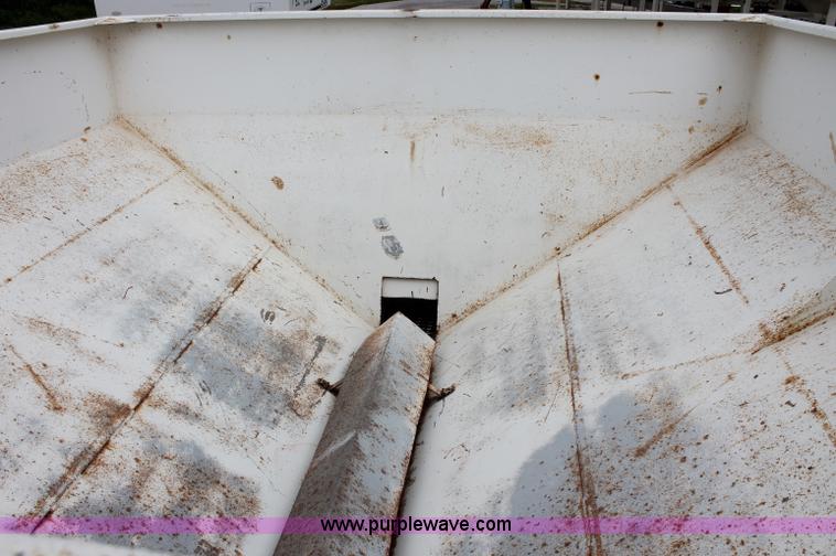 image for item C2628 Willmar Narrow Track 500 dry fertilizer spreader