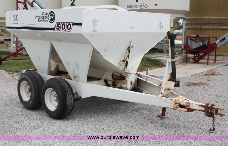 image for item C2629 Willmar Super 500 dry fertilizer spreader