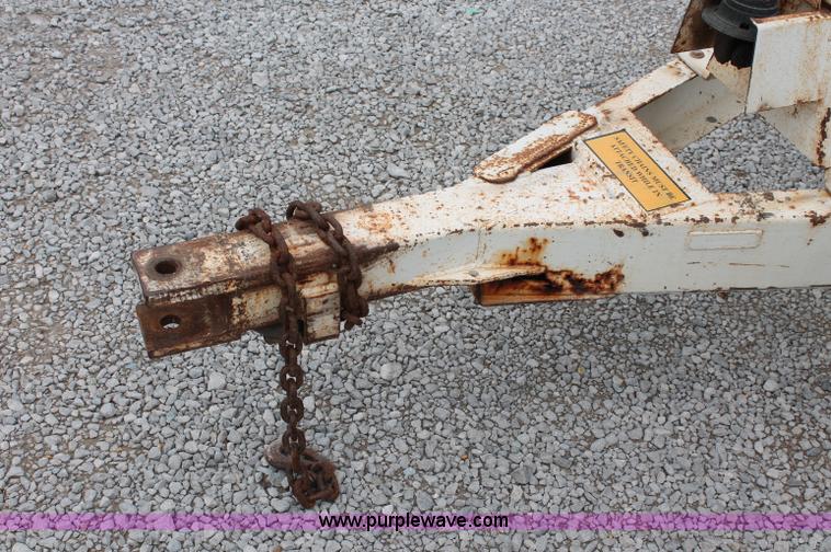 image for item C2629 Willmar Super 500 dry fertilizer spreader