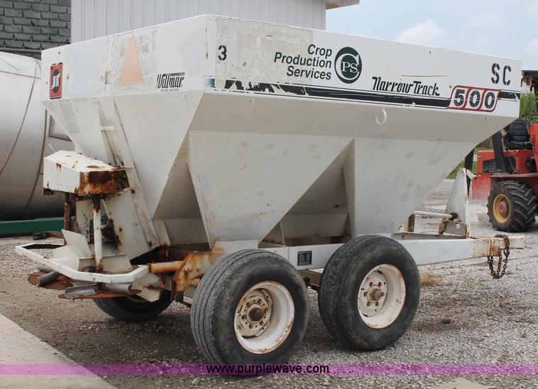image for item C2630 Willmar Narrow Track 500 dry fertilizer spreader