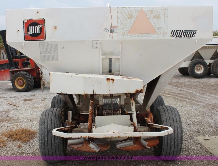image for item C2630 Willmar Narrow Track 500 dry fertilizer spreader