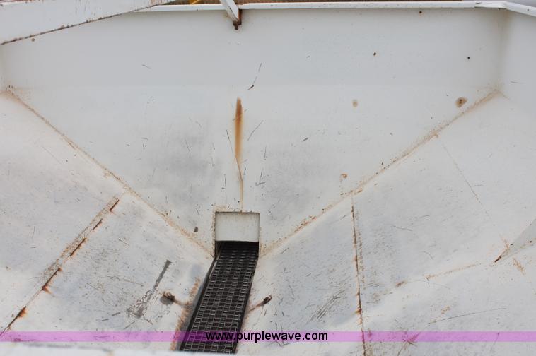 image for item C2630 Willmar Narrow Track 500 dry fertilizer spreader