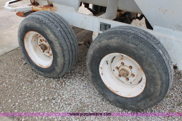 image for item C2630 Willmar Narrow Track 500 dry fertilizer spreader