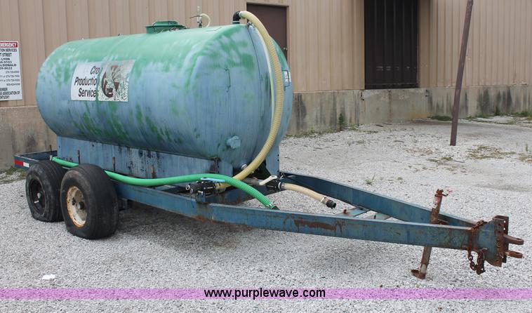 image for item C2632 1971 nurse tank