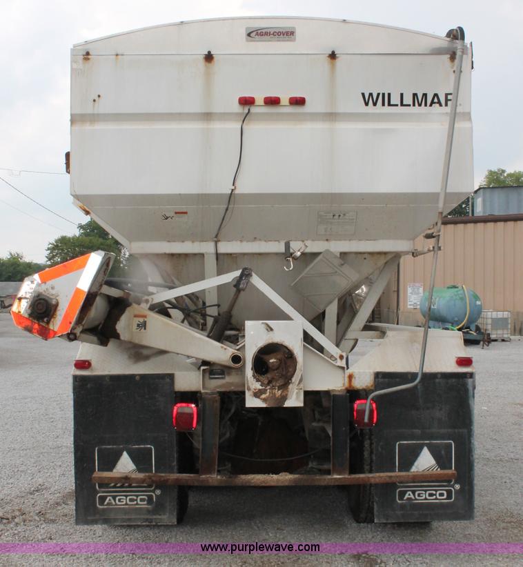 image for item C2633 1993 Peterbilt 378 fertilizer tender truck