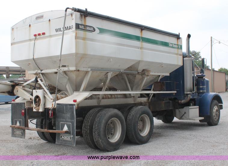 image for item C2633 1993 Peterbilt 378 fertilizer tender truck