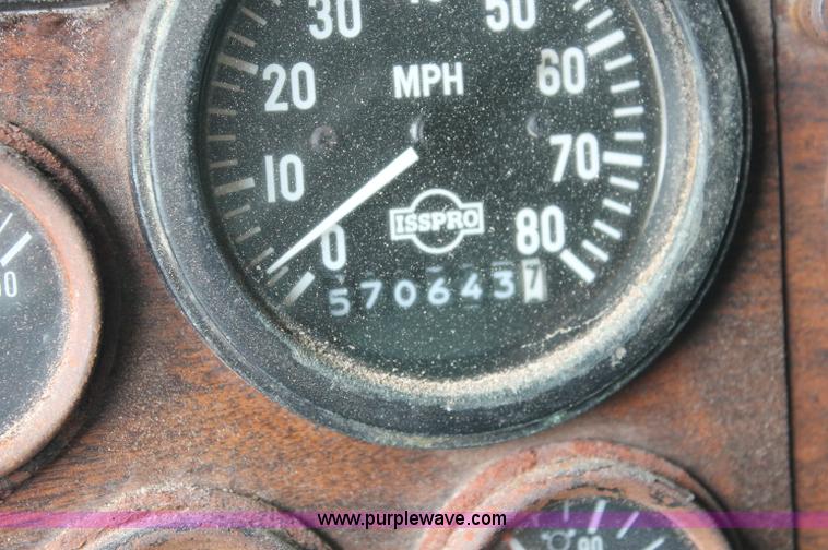 image for item C2633 1993 Peterbilt 378 fertilizer tender truck