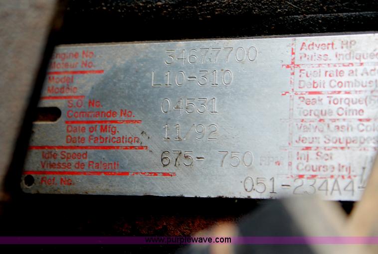 image for item C2633 1993 Peterbilt 378 fertilizer tender truck