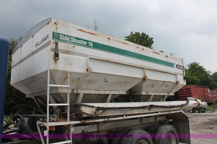 image for item C2633 1993 Peterbilt 378 fertilizer tender truck