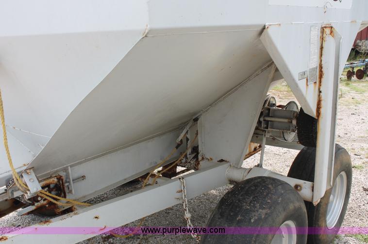 image for item C2636 1995 Western dry fertilizer spreader