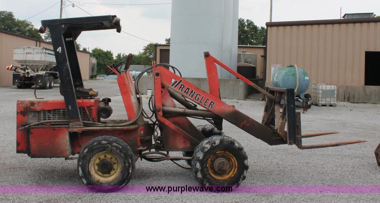image for item C2640 Willmar Wrangler wheel loader