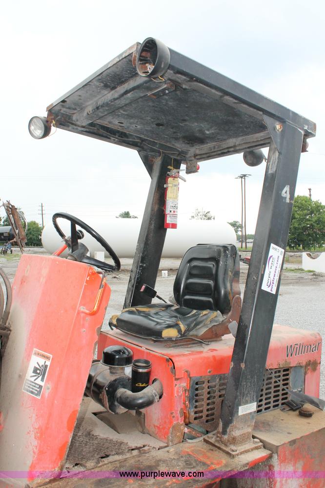 image for item C2640 Willmar Wrangler wheel loader