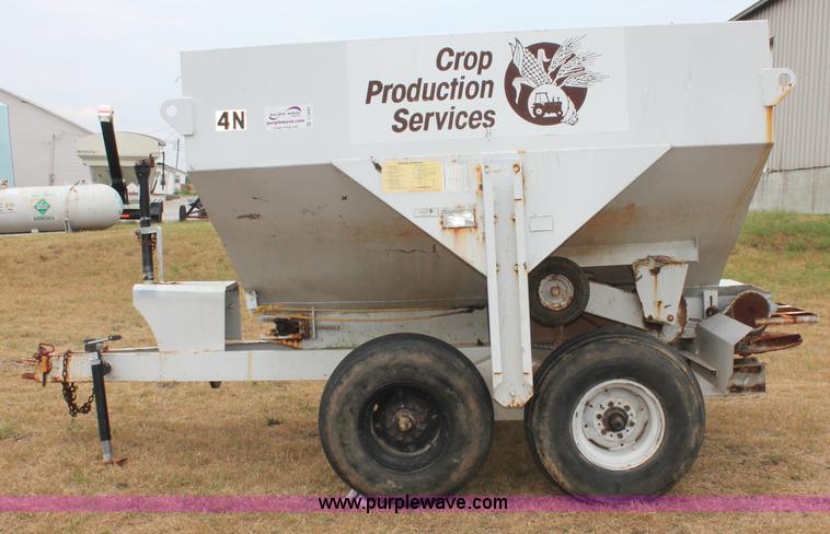image for item C2643 Western dry fertilizer spreader
