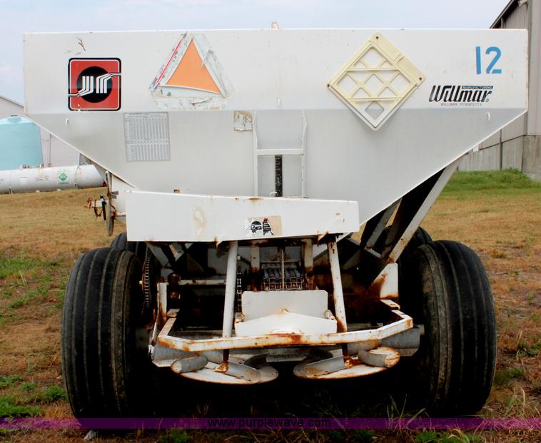 image for item C2646 Willmar 600 dry fertilizer spreader