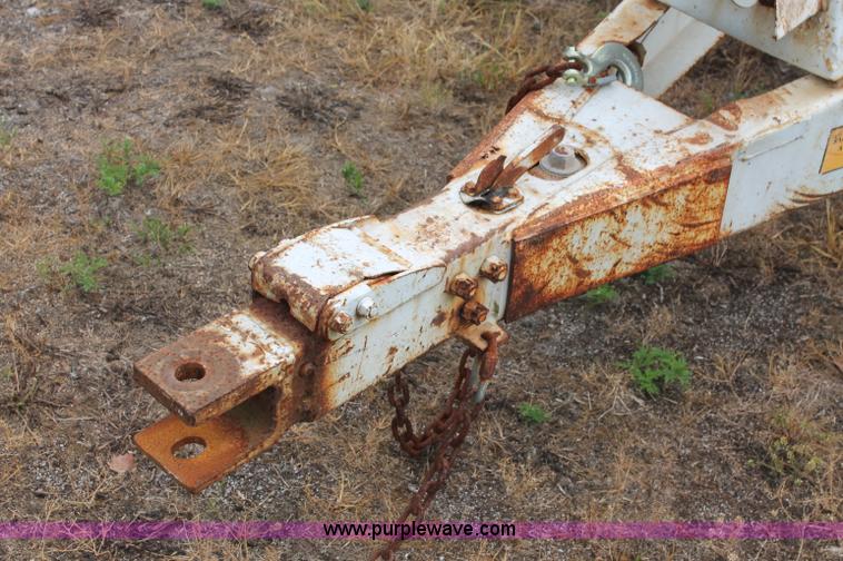 image for item C2646 Willmar 600 dry fertilizer spreader