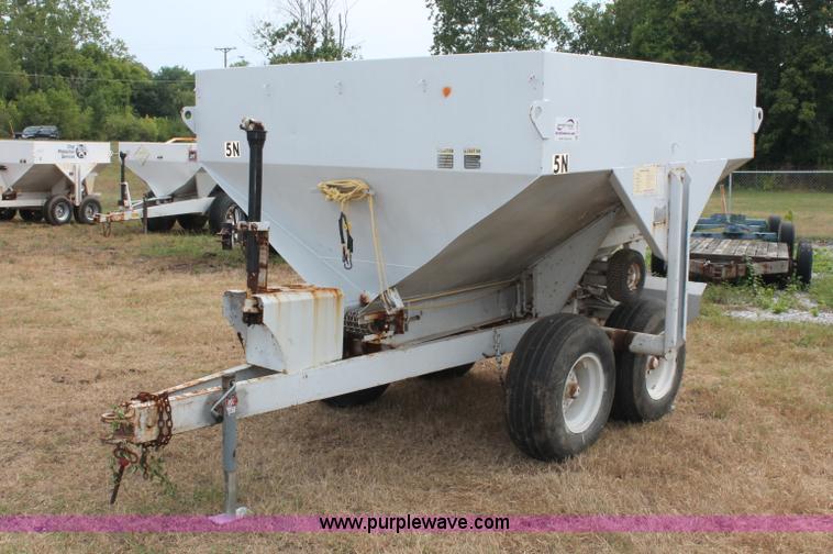 image for item C2648 Western dry fertilizer spreader