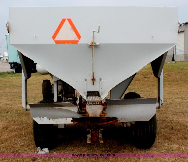image for item C2648 Western dry fertilizer spreader