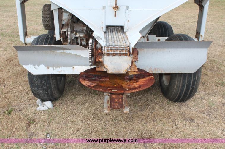 image for item C2648 Western dry fertilizer spreader
