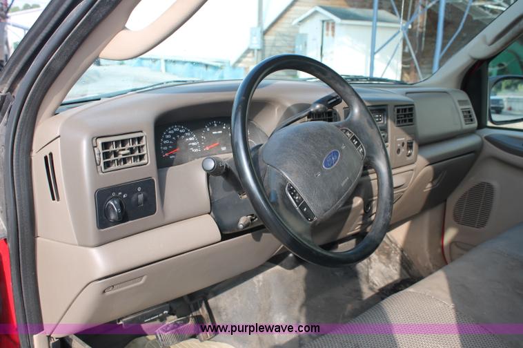 image for item C2649 2004 Ford F250 XL Super Duty SuperCab pickup truck