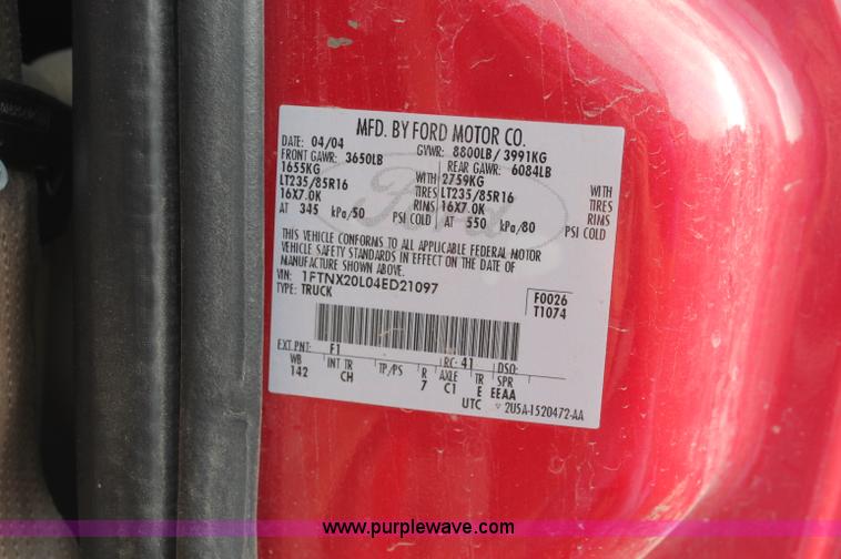 image for item C2649 2004 Ford F250 XL Super Duty SuperCab pickup truck
