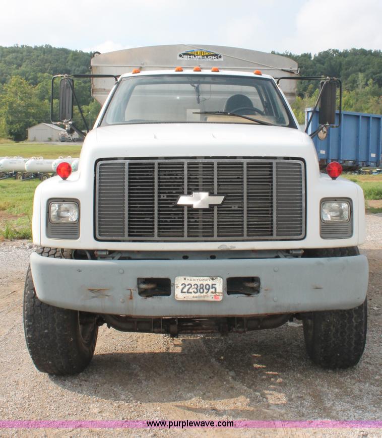 image for item C2651 1997 Chevrolet C8500 spreader truck